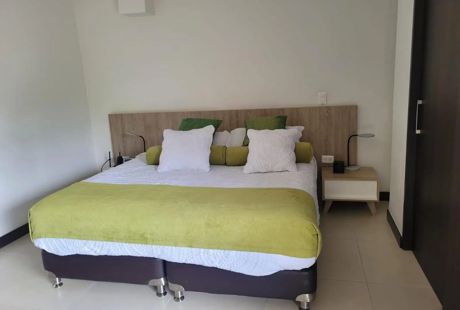 Hotel Aparta Suite Holet Rioverde Aeropuerto Jmc Rionegro